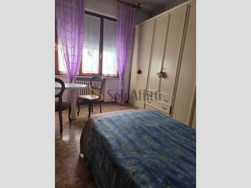 Quadrilocale in Affitto a Siena, zona Zona Stazione, 916&euro;, 65 m², arredato