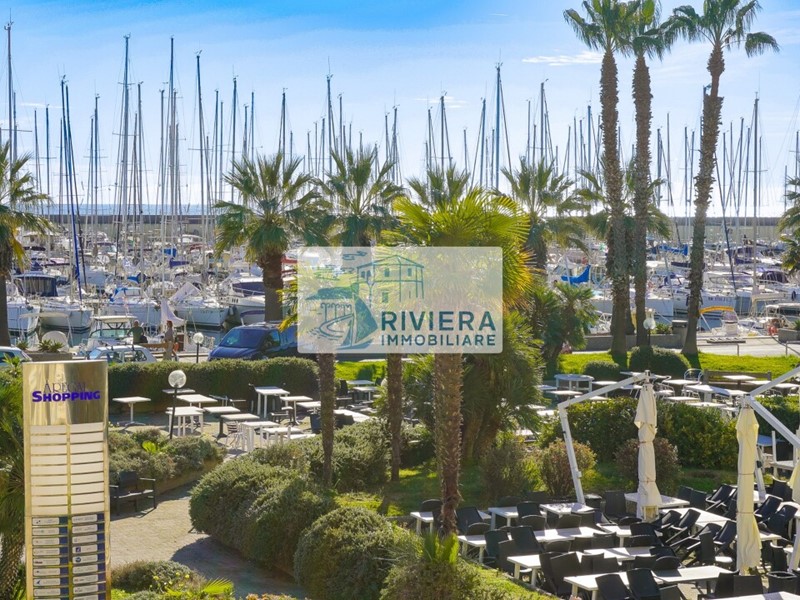 Monolocale in Vendita a Santo Stefano al Mare, 149'000&euro;, 33 m², arredato