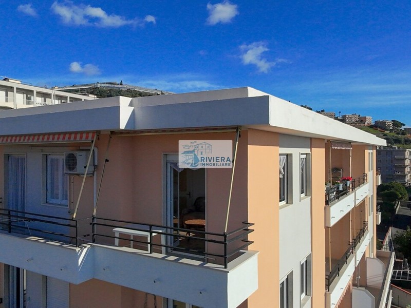 Trilocale in Vendita a Santo Stefano al Mare, 209'000&euro;, 60 m², con Box