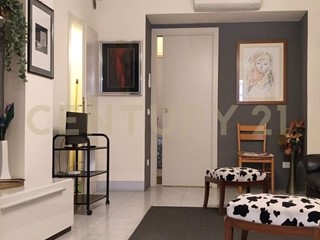 Appartamento in Affitto a Lucca, 1'000&euro;, 105 m², arredato