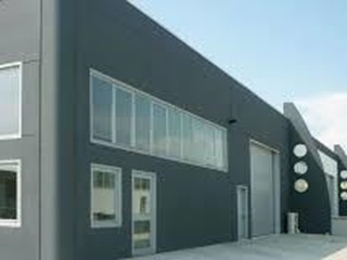 Capannone in Affitto a Massa, 1000 m²