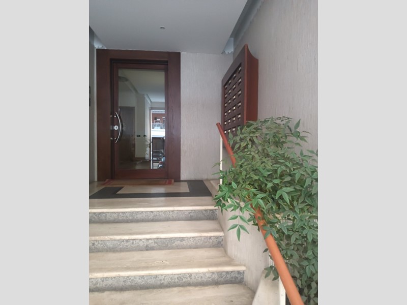 Bilocale in Vendita a Roma, 298'000&euro;, 47 m², con Box