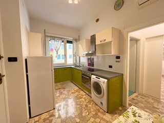 Monolocale in Affitto a Bologna, zona Centro, 1'000&euro;, 39 m², arredato