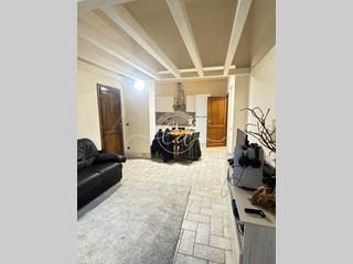 Trilocale in Affitto a Pietrasanta, 900&euro;, 60 m², arredato