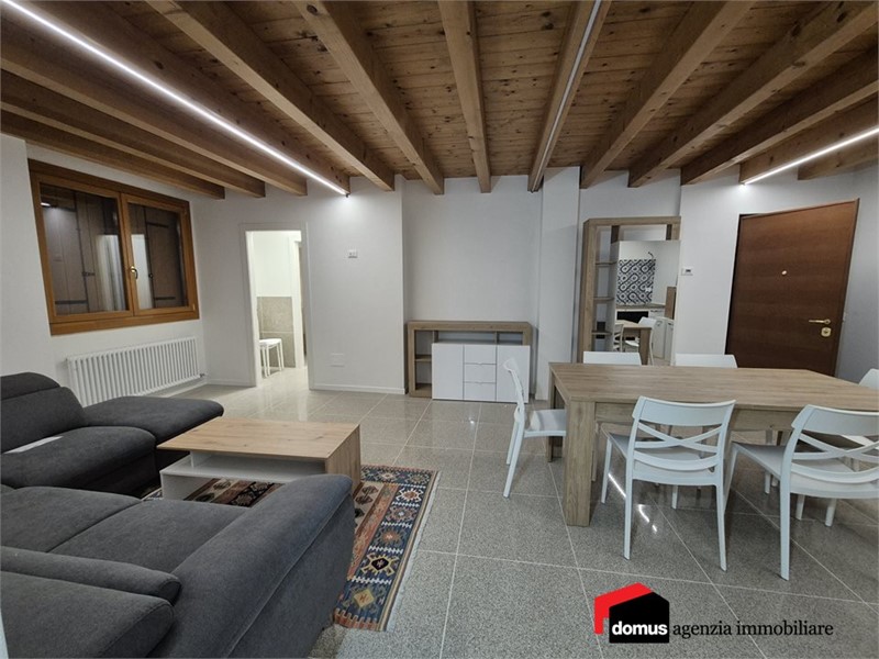 Appartamento in Affitto a Tonezza del Cimone, 750&euro;, 90 m²