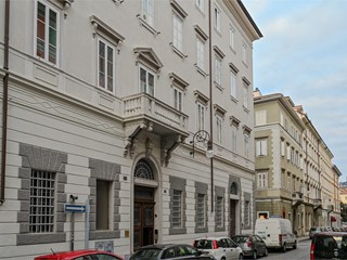 Trilocale in Vendita a Trieste, 230'000&euro;, 75 m²