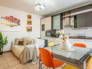 Trilocale in Vendita a Ponsacco, zona Val di Cava, 138'000&euro;, 65 m²