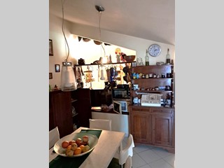 Attico in Vendita a Pisa, zona Marina di Pisa, 275'000&euro;, 90 m²