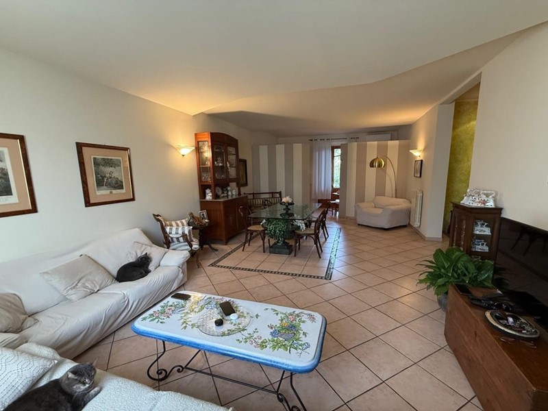 Appartamento in Vendita a Certaldo, 220'000&euro;, 110 m², con Box