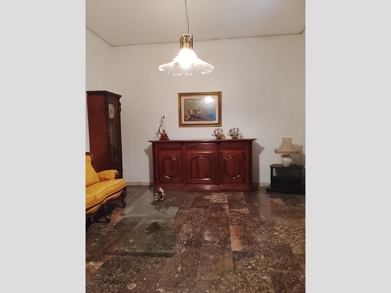 Quadrilocale in Affitto a Poggio a Caiano, 850&euro;, 120 m², arredato