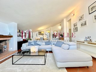 Appartamento in Affitto a Forte dei Marmi, 6'000&euro;, 80 m², arredato