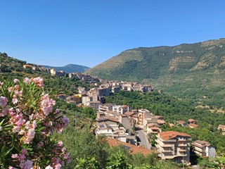 Trilocale in Vendita a Vallecorsa, 11'000&euro;, 90 m²