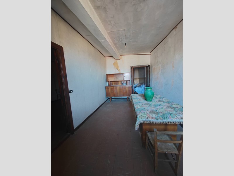 Trilocale in Vendita a Vallecorsa, 8'000&euro;, 140 m²