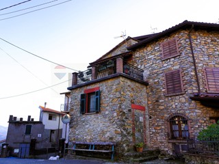 Rustico in Vendita a Fivizzano, 120'000&euro;, 163 m²