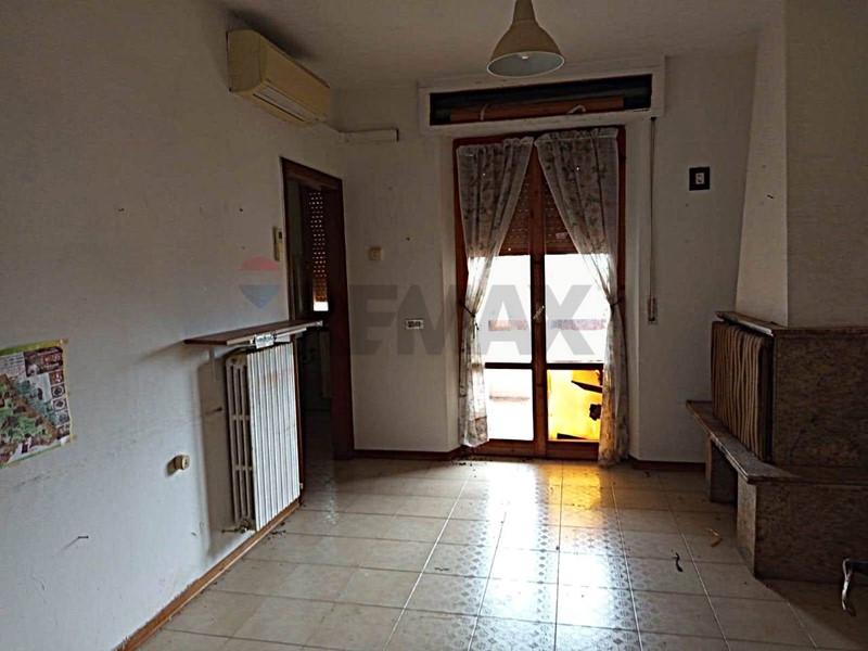 Quadrilocale in Vendita a Montefano, 78'000&euro;, 128 m²