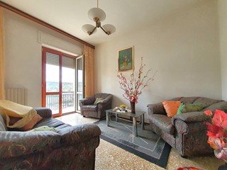 Quadrilocale in Vendita a Catanzaro, 83'000&euro;, 122 m²