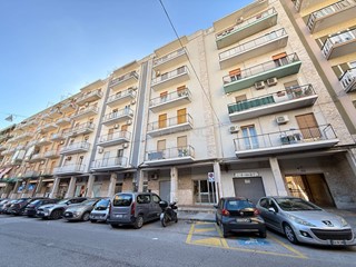 Trilocale in Vendita a Siracusa, 75'000&euro;, 120 m²