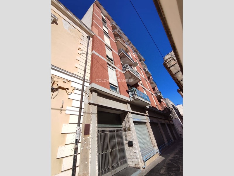 Quadrilocale in Affitto a Brindisi, 750&euro;, 130 m²