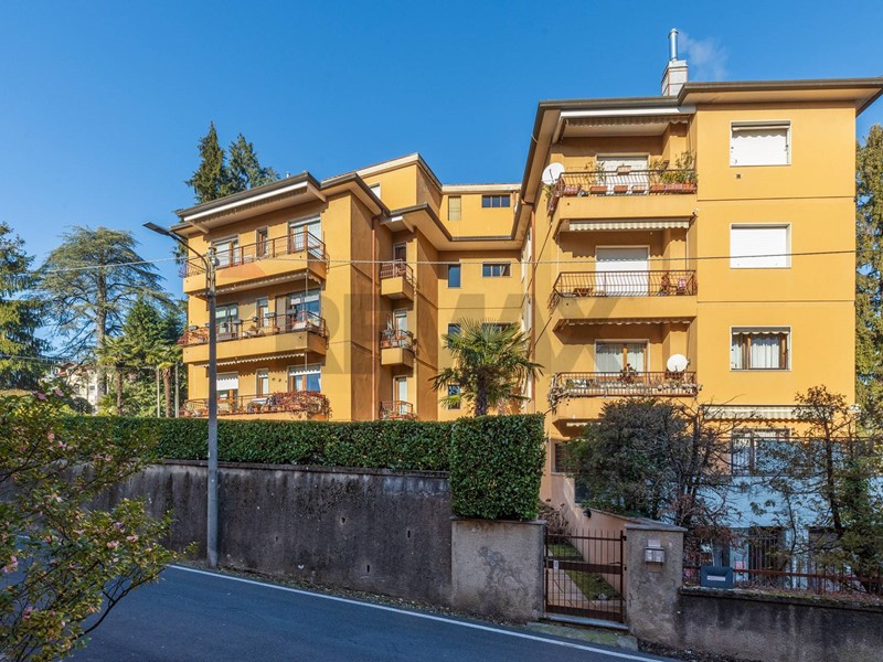 Trilocale in Vendita a Varese, 238'000&euro;, 117 m²