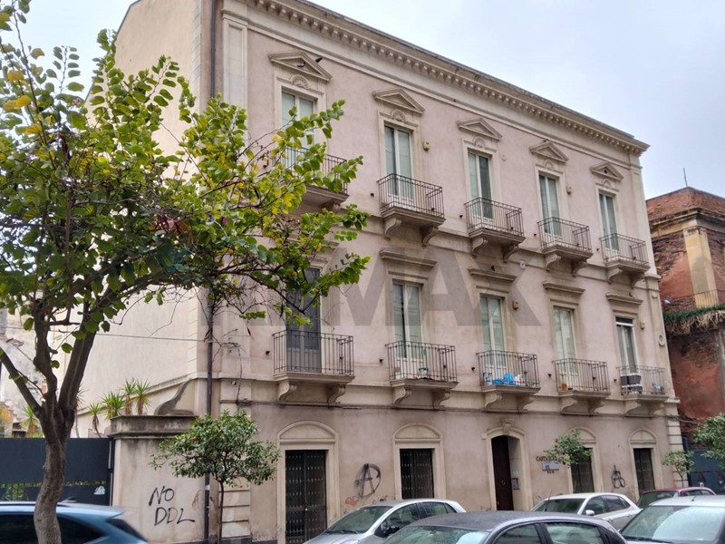 Trilocale in Affitto a Catania, 750&euro;, 80 m²