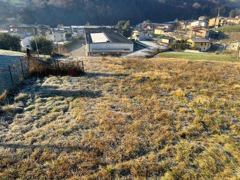 Terreno edificabile in Vendita a Foresto Sparso, 65'000&euro;, 1650 m²