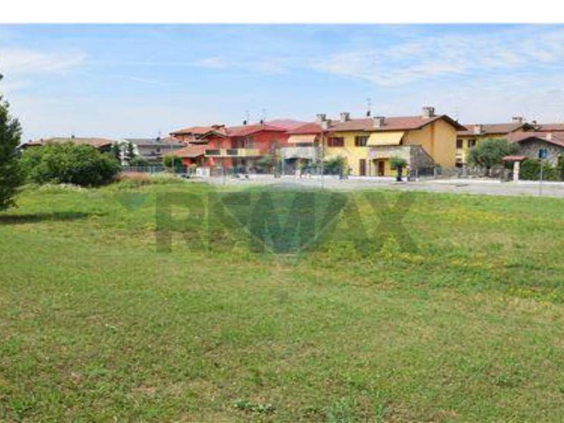Terreno edificabile in Vendita a Bolgare, 150'000&euro;, 710 m²