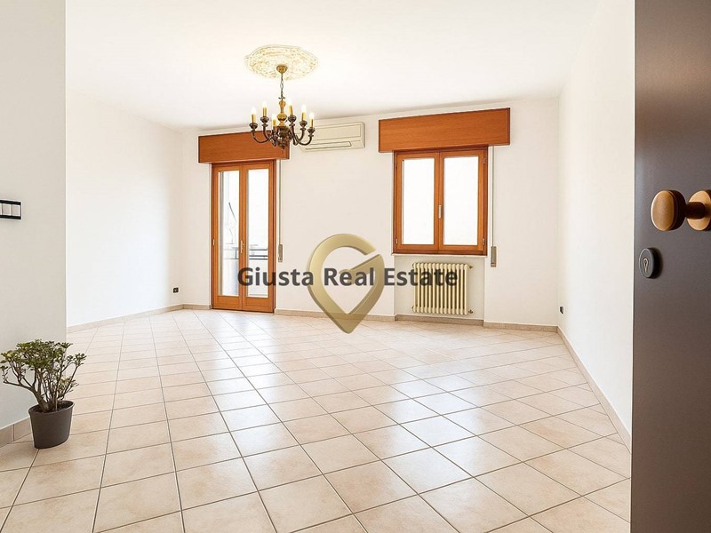 Trilocale in Vendita a Brindisi, 179'000&euro;, 107 m²