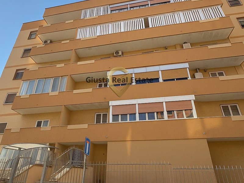 Trilocale in Vendita a Brindisi, 89'000&euro;, 113 m²