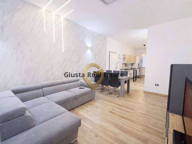 Trilocale in Vendita a Brindisi, 122'000&euro;, 95 m²