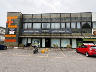 Appartamento in Vendita a Osio Sotto, 960'000&euro;, 1290 m²