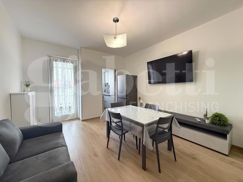 Trilocale in Affitto a Grugliasco, 400&euro;, 88 m², arredato