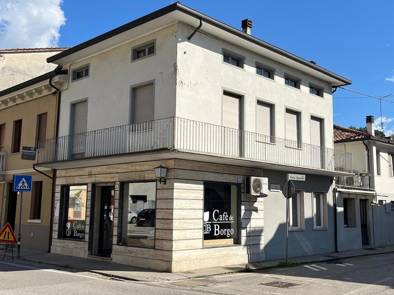 Appartamento in Vendita a Marostica, 130'000&euro;, 130 m², con Box