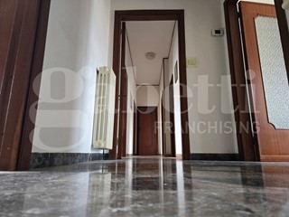Quadrilocale in Vendita a Vasto, 125'000&euro;, 121 m², con Box