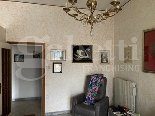 Trilocale in Affitto a Battipaglia, 140'000&euro;, 100 m²