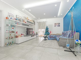 Quadrilocale in Vendita a Pianezza, 169'000&euro;, 110 m², con Box