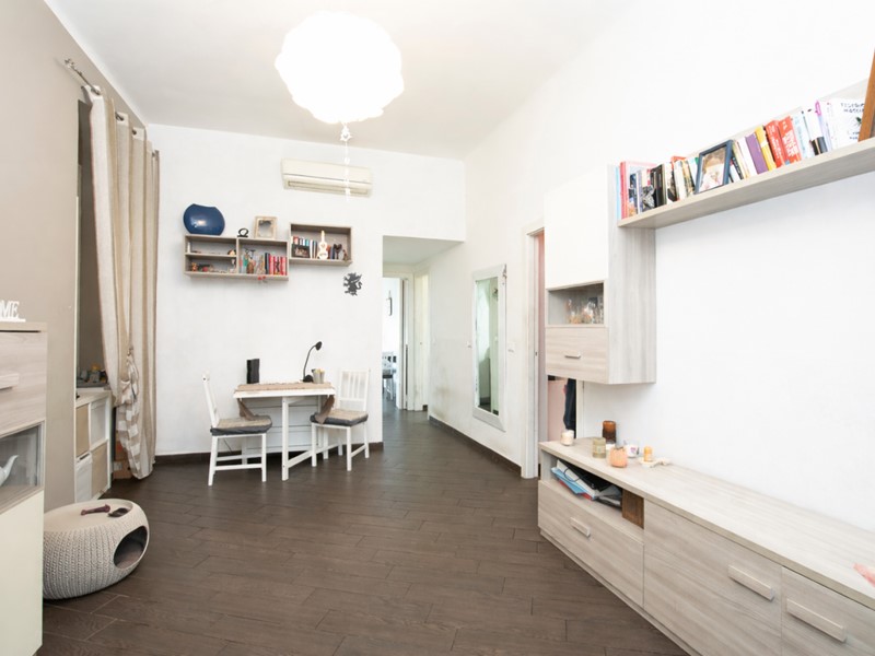 Appartamento in Vendita a Genova, zona San Fruttuoso, 178'000&euro;, 107 m²