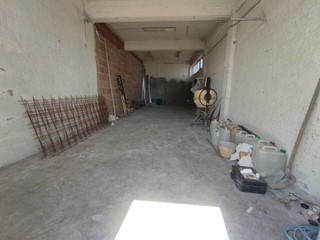 Capannone in Vendita a Belpasso, zona PIANO TAVOLA, 33'000&euro;, 55 m²