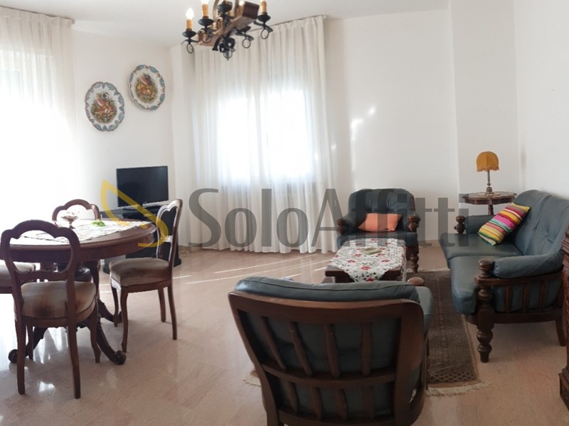 Quadrilocale in Affitto a Legnago, zona Ospedale, 550&euro;, 110 m², arredato, con Box