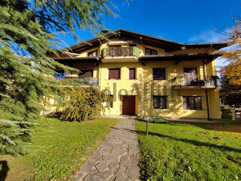 Trilocale in Affitto a Olgiate Comasco, 900&euro;, 75 m²