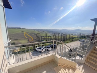 Trilocale in Affitto a Agugliano, 475&euro;, 40 m², con Box