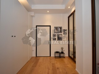 Appartamento in Vendita a Lecce, 420'000&euro;, 161 m²