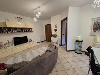 Quadrilocale in Vendita a Carrara, zona Sant'Antonio, 189'000&euro;, 76 m², con Box