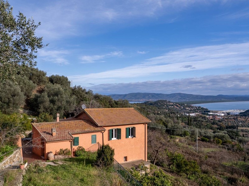 Villa in Affitto a Monte Argentario, 10'000&euro;, 134 m²