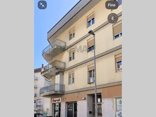 Appartamento in Vendita a Caltanissetta, 80'000&euro;, 131 m²