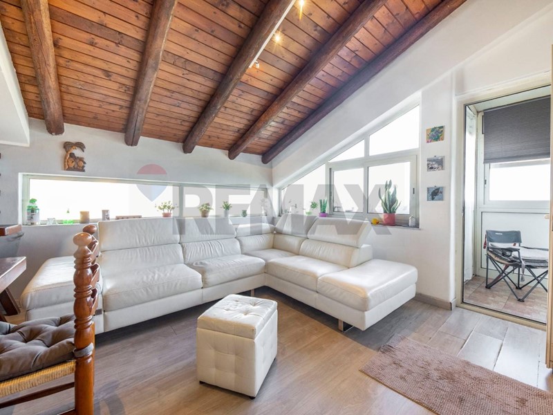 Quadrilocale in Vendita a Pedara, 109'000&euro;, 145 m²