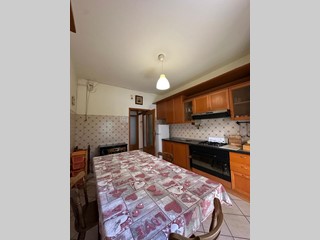 Appartamento in Affitto a Pescara, 750&euro;, 150 m²