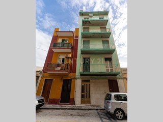 Appartamento in Vendita a Augusta, 148'000&euro;, 195 m², arredato