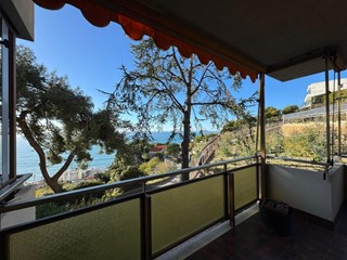 Trilocale in Vendita a Sanremo, zona Poggio, 170'000&euro;, 60 m², arredato, con Box