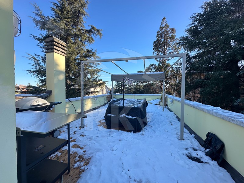 Appartamento in Vendita a Bologna, zona Centro Storico, 1'150'000&euro;, 237 m², con Box