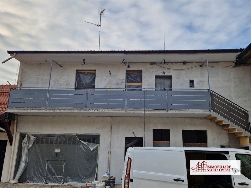 Trilocale in Vendita a Vittuone, 220'000&euro;, 94 m²